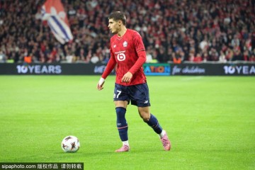 法甲第6轮精彩对决:里尔VS里昂、雷恩VS朗斯、尼斯VS巴黎FC比分预测与深度分析