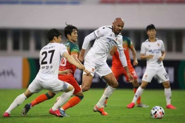 7月22日(4场比赛前瞻)光州FC VS 金泉尚武;流浪者VS帕纳辛奈科斯