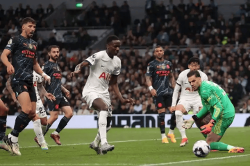 法甲强强对话悬念迭起,主队开云画上完美的句号