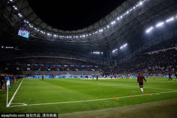 埃基蒂克的失误与维尔茨的沉默:利物浦与曼城的战术争夺战