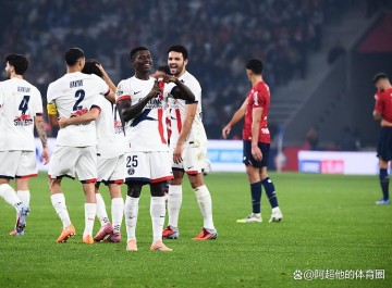 足坛悲喜夜!巴萨3球惨败,意甲前5差3分,姆巴佩弟弟绝平大巴黎