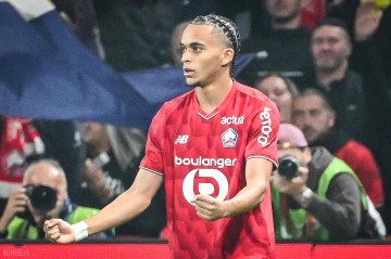 1-1,姆巴佩18岁弟弟绝平,法甲第6逼平法甲第1,姆巴佩开心笑了