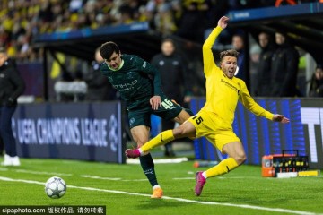 诺维奇报价博德闪耀前锋霍格:梅开二度后的转会热潮与战术分析