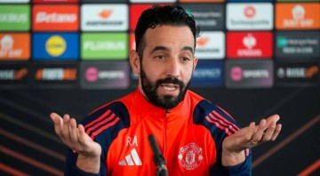 曼联0-1热刺:阿莫林输掉关键战,曼联复兴长路漫漫