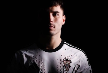 昔日西甲铁卫在新东家惨遭无视,泰山队及时止损,做了最明智决定