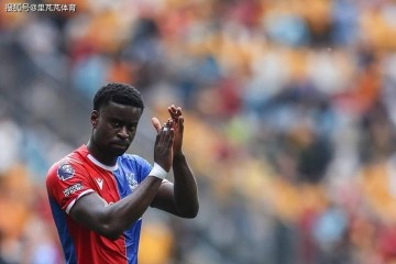 打包水晶宫双子星?利物浦疯狂计划继续,斯洛特有望收获强援