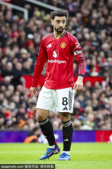 B费续约悬念:曼联40万镑周薪承诺与未来目标的博弈