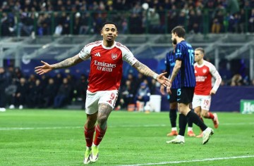 欧冠最新积分榜揭晓:阿森纳强势提前晋级,曼城、国米遭遇惨败