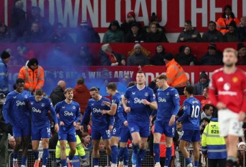 莫耶斯执教埃弗顿爆冷击败曼联，皮克福德六次神扑封神创造历史