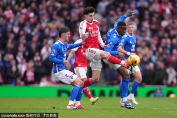 英超-约克雷斯双响苏维门迪贴地斩 阿森纳3-0先赛9分领跑