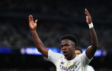 皇马小熊救主，激情马德里德比激战至3-2观众大呼过瘾