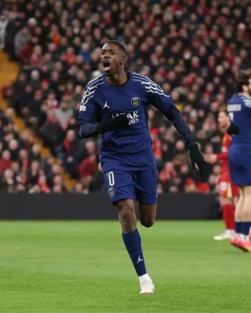 法甲-巴黎VS尼斯:自毁长城,三冠王还能卫冕吗?