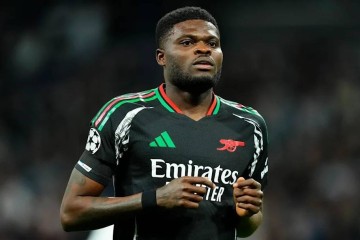 前阿森纳中场托马斯获保释，转投西甲继续职业生涯