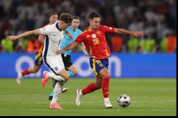 5100万镑中场争夺战落幕!罗马诺爆猛料:皇马截胡失败,阿森纳锁定关键先生