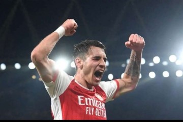 波尔图2600万报价卡壳,阿森纳3000万底线悬而未决,400万缺口谁先退让.