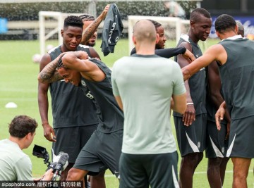 欧足联官方:切尔西巴萨等俱乐部因财务违规被罚款