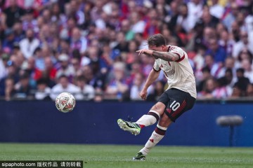 基耶萨的未来悬念:贝西克塔斯的追求与利物浦的决心