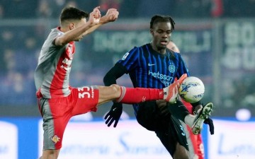 意甲巅峰绞杀!国米3分领跑暗藏致命软肋,米兰单线作战藏逆袭杀招,9轮生死战谁能笑到最后?