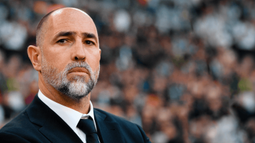 图多尔救火热刺!三中卫+纵向推进提速,战术改变能否立竿见影?