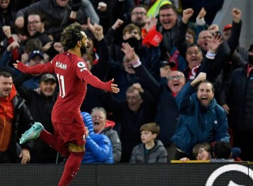 2008与2025奖项对照榜：C罗独揽桂冠，姆巴佩与萨拉赫各领风骚？