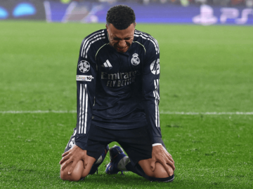 不装了,姆巴佩突爆争议消息!法国队不满,球迷:别耽误世界杯了