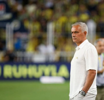 欧冠激情夜：巴黎意外闷平，多特2-2鏖战，尤文穆帅双双两连胜