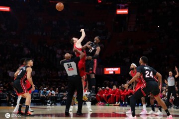 英格拉姆28分阿德巴约20+10 热火不敌猛龙