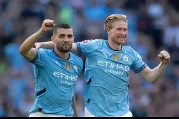 千万身价沦为摆设?曼城新星尴尬陪练生涯引爆愤怒!