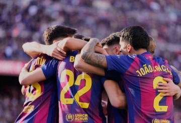 一场3-0,让西甲榜首易主,前2只差1分,巴萨挤掉皇马,成功登顶