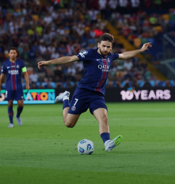 李刚仁创造历史,拯救欧冠冠军!6-5逆转热刺,大巴黎成就五冠王