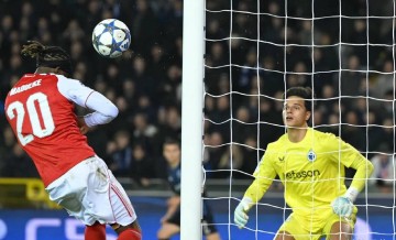 欧冠阿森纳3-0完胜布鲁日，马杜埃凯豪取两球，伤停核心缺阵新星闪耀