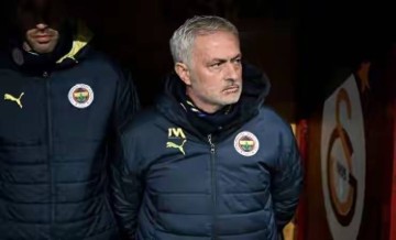 狂吹8连胜!凯恩100球碾压,穆帅1.4失球也配比豪门?难道小编我瞎眼了?