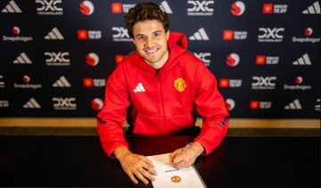 曼晚:曼联的夏窗堪称完美,补强了前锋门将&冗员也基本送走了