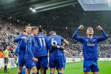 竞彩湃|埃弗顿主场迎战伯恩利,巴萨能否完成超级逆转?