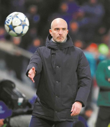 世俱杯冠军没能让马雷斯卡保住帅位 蓝狮主帅一夺冠就下课?