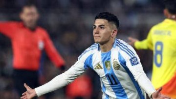 马德里竞技疯狂引援，强化阵容冲击西甲巴萨皇马