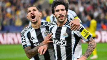 比戈登更出色!纽卡25岁铁腰闪耀欧冠他是真正的世界级