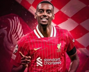 利物浦将组最强三叉戟!签下埃基蒂克后,有望1.5亿镑拿下伊萨克