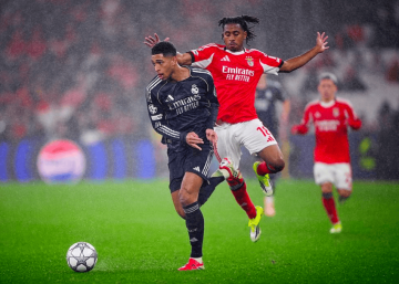 神奇欧冠夜:本菲卡4-2皇马压哨晋级 利物浦6-0 曼城2-0压线直通