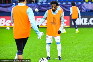 格林伍德再创历史!法甲赛季前18轮打进12球,追平吉尼亚克纪录