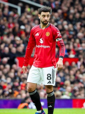 布鲁诺·费尔南德斯计划与曼联高层商讨未来,将成为球队重建基石