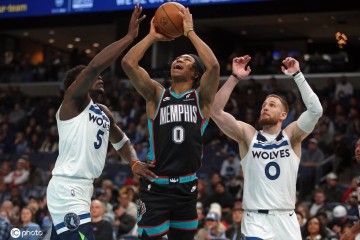 爱德华兹33分兰德尔27+7+7 森林狼送灰熊四连败