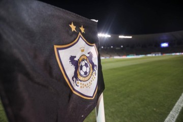 35%胜率+5轮不胜!热刺球迷喊“早上解雇”,弗兰克离下课只剩几场