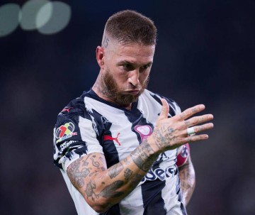 皇马传奇重逢!39岁水爷点射破门