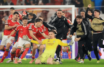 皇马2-4,掉落附加赛!错怪了阿隆索,穆帅骑脸庆祝太扎心