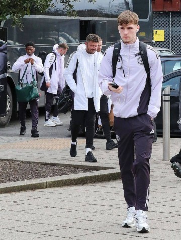 曼联客战西汉姆大名单确定,卡里克宣布芒特复出延期!约罗恐亦缺阵