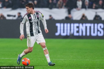 意甲惊天冷门:卡利亚里1-0战胜尤文图斯,马齐泰利绝杀定音