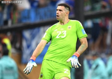 大马丁路在此方？维拉的无奈，曼联是下一站首选，奥纳纳怎么办