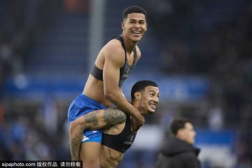 97分钟绝杀!莱万特奇迹逆转升西甲,瓦伦西亚疯狂!萨拉戈萨死里逃生!