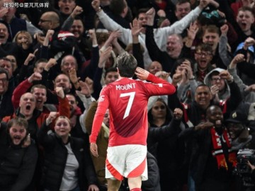 是该加速卖、还是该继续给机会？26岁芒特拒转会离开曼联